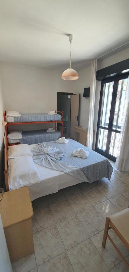 Hotel Vela Azzurra Rimini Extérieur photo